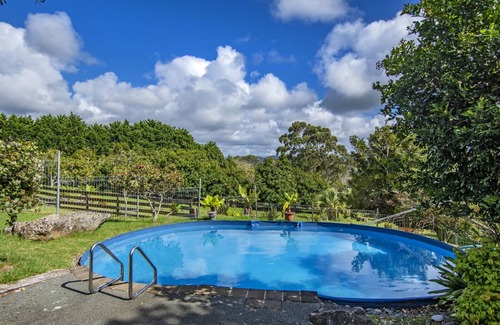 Waipu House | Francis Orchard Country Stay - Waipu Holiday Home