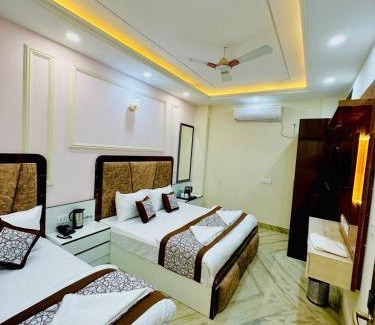 Jangpura Hotel | Frankstay By Hotel Samrat Residency 10 Mints Walking Distance Nizamuddin Railway Station