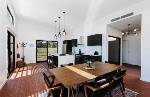 Erudgere Cottage | Frantoio Cottage Serene Horizons Stylish Comforts