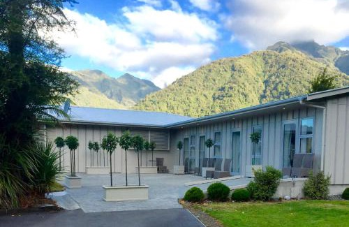 Franz Josef Glacier Hotel | Franz Josef Oasis