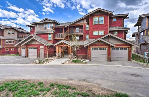 Fraser Apartment | Fraser Condo with Views and Hot Tub Near Winter Park!