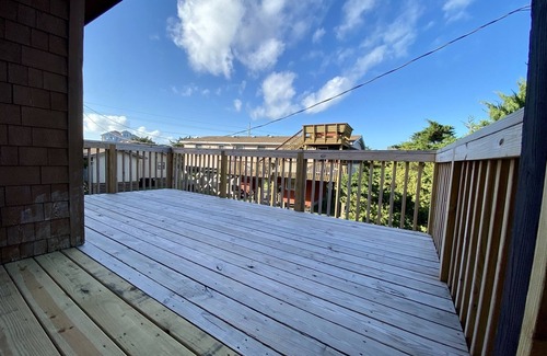 Avon House | Freaky Tiki 3 Bedroom Cottage by RedAwning