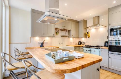 Irstead House | Fred's Barn