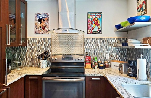 Port Orange House | FREE DAILY ACTIVITIES-Newer Home in Port Orange-Just 3 Miles to Beach-1 Small Dog Allowed-Fire Pit!