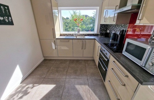 Gatley House | Free Parking Home In Gatley by City SuperHost