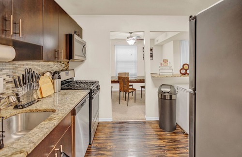 West End Apartment | Free Parking, Near Old Town, DC Monuments, MGM Casino, and Airport