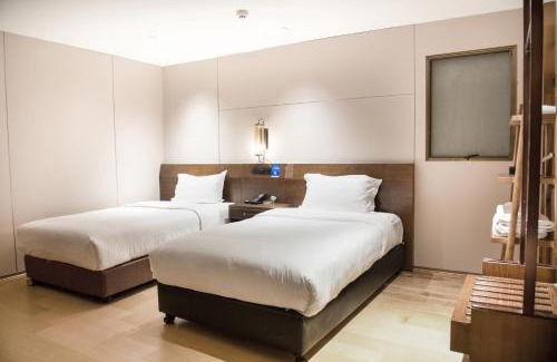 Haizhu Hotel | Free Shuttle Bus For Canton Fair