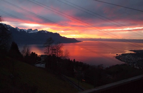 Montreux House | free view of lake and mountains in Lavaud/VD