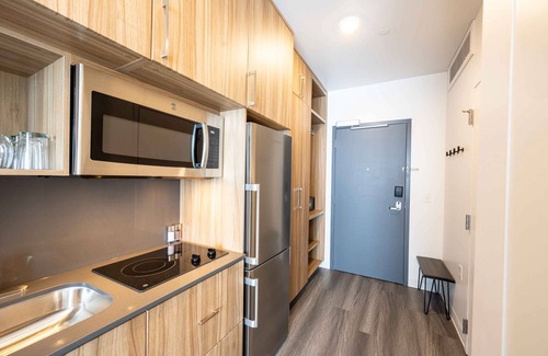 Park City Condo | *Free Zip Line Tours* Modern Park City Resort | Pool | Game Room | Hot Tub | Walk to Canyons Village