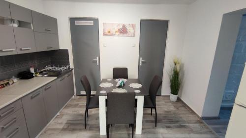 Szekesfehervar Apartment | Freedom-Fehérvár apartman