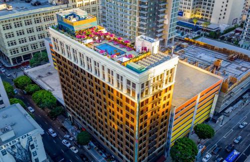 Downtown Los Angeles Hotel | Freehand Los Angeles