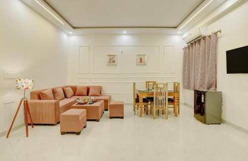 Noida Apartment | Freesia 3-BHK Apartment With Common Gaming Zone Near Popular Malls