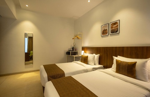 Ghansoli Hotel | Freesia Residency By Express Inn - Navi Mumbai