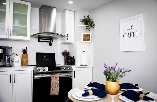 Brampton Apartment | French Charm in Brampton. 2 Bdr Apt Family Friendly!