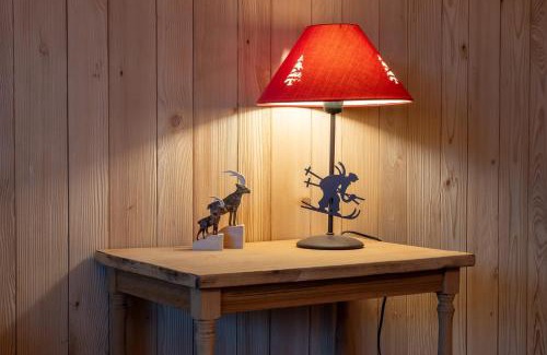 Saanen Apartment | Fresh & Simple near Gstaad