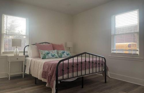 Westwood House | Freshly-remodeled, dog-friendly Westwood charmer!