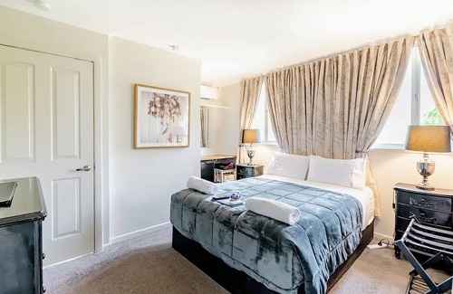 Scarness Bed & Breakfast | Freshwater BnB