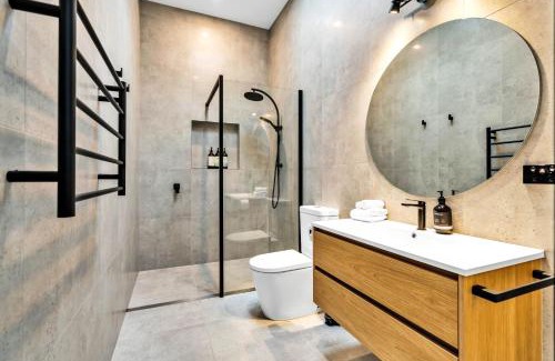 Coles Bay House | Freycinet Coastal Retreat