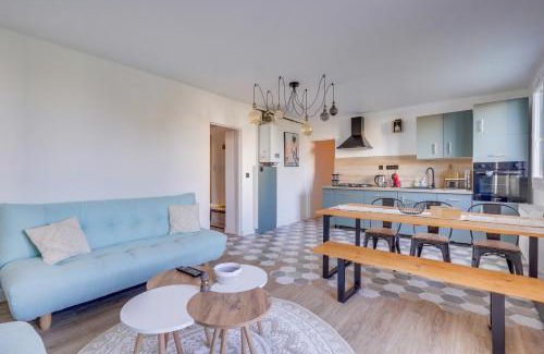 Bruges Apartment | Fridhome Jacuzzi Parking Wifi Fibre 2MIN Tram