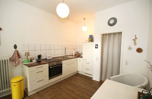 Oberbilk Apartment | Friedrichstadt: Altbau Apartment mit Balkon, Fußläufig zur Kö und Altstadt