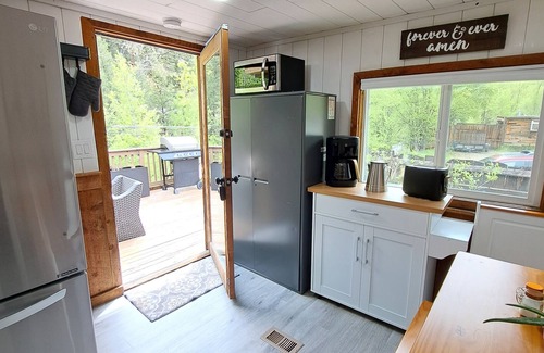 Downieville-Lawson-Dumont House | Friends Mountains cabin/Near I-70/River View/RAFTING/ATV ROUTES.