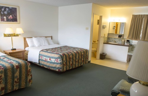 John Day House | Friendly local stay at Dreamers Lodge John Day Oregon.