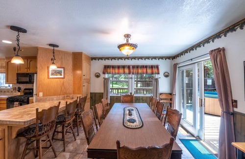 North Wawona House | Friends Lodge