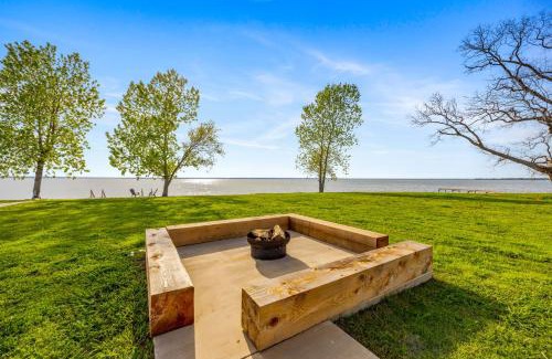 Kerens Other | Friends Tiny Lake House A Friends Themed Tiny Home on Richland Chambers Lake