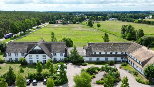 Trassenheide Hotel | Friesenhof Hotel-Restaurant-Reitanlage