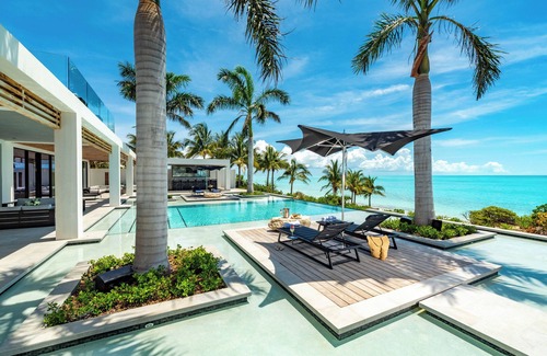 Long Bay Hills Villa | From the moment you arrive, you will be transported to a world of privacy, comfort, and breathtaking natural beauty - Legasea