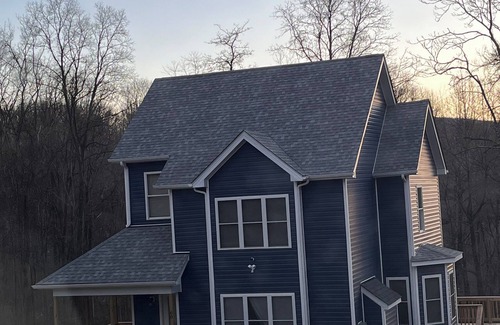 Front Royal House | Front Royal Home w/5 bedroom 4 bath and driveway 15 min to Shenandoah Ntnl Park