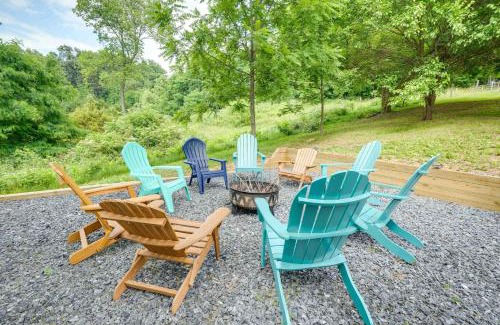 Front Royal Apartment | Front Royal Retreat on 3 Acres with Mtn Views!