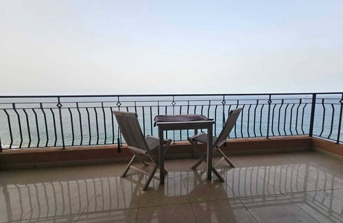 Sliema Apartment | Front Sea View 3 bdr Huge Apartment Sliema parking