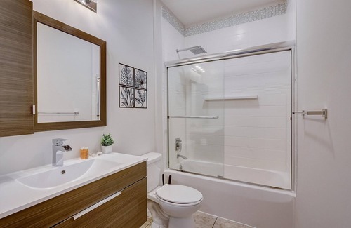 Brewerytown Apartment | Frontdesk | Brewerytown 1 BR Apt near Philly Zoo