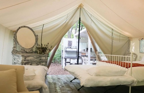 Consecon Hotel | Fronterra Scandinavian Wellness Farm and Camp
