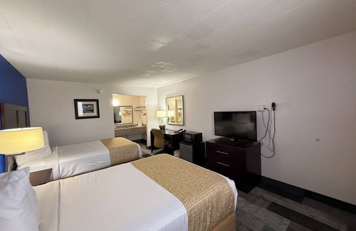 Great Bend Hotel | Frontier Inn