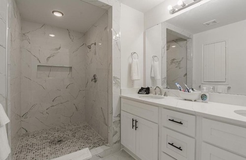 Blythewood House | Ft. Jackson, Dogs, 1G Wi-Fi, Health Professionals