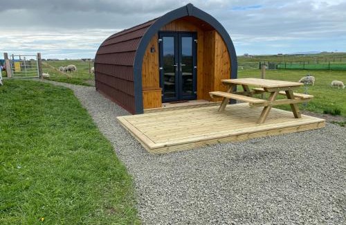 Benbecula Ski Chalet | Fuaim na Mara - Self Catering Pod