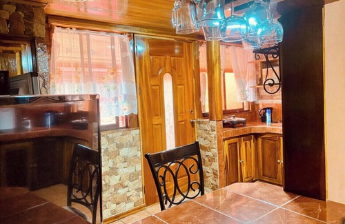 Villa Bonita Apartment | Full apartment 5 minutes Airport Ground floor and upstairs with internet connection