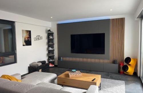 Widensolen House | Full House, Jacuzzi, Netflix, 8 pers, free Parking 10' Colmar