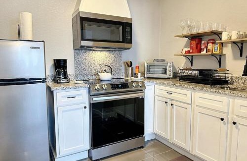 Central Oklahoma City House | Full-kitchen 2br Near Plaza District #41a