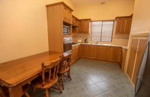 Seymour House | Full Throttle Retreat