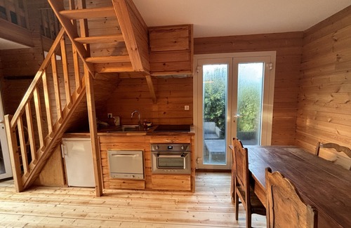 Manche Villa | Fully equipped seaside villa (bikes, books, games etc.) and cottage