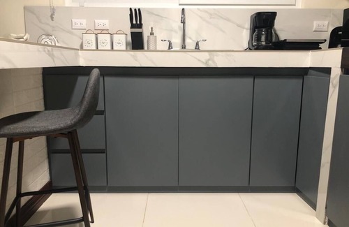 Roble Apartment | Fully equipped and furnished apartment and office.