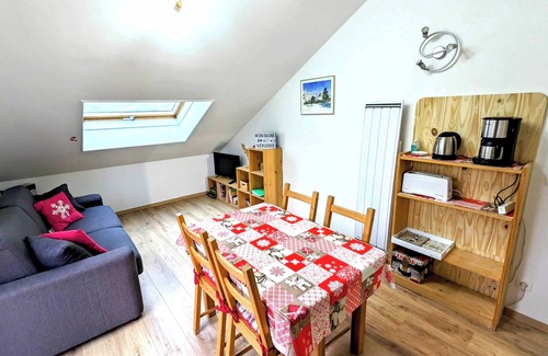 Villard-de-Lans Apartment | Fully-equipped T2 apartment with balcony in quiet residence with mountain views.
