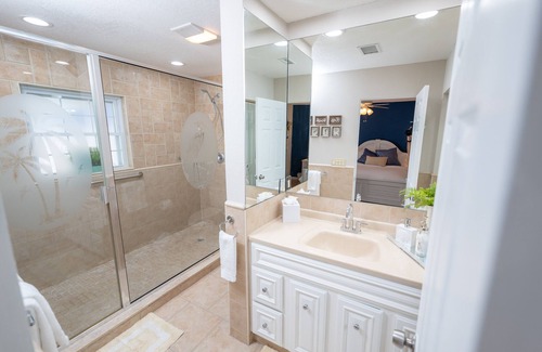 Harbor Bluffs House | Fully-equipped House 2 Min. Away from Gulf Beaches Heated Pool! Pet-Friendly!