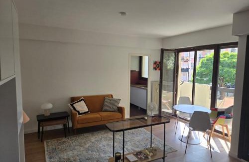 Rueil-Malmaison Apartment | Fully-equipped large studio with terrace
