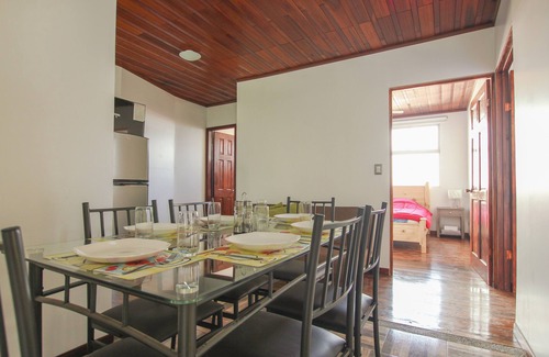 El Prado Apartment | Fully equipped Plaza del Sol apartment