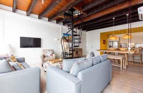 Pietermaai District Apartment | Fully Equipped Spacious 3BR Penthouse in Historic City Centre