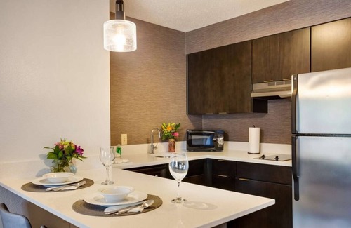 Mount Tabor Hotel | Fully-furnished Suites! Indoor Swimming Pool, Pet-friendly, Free Breakfast!